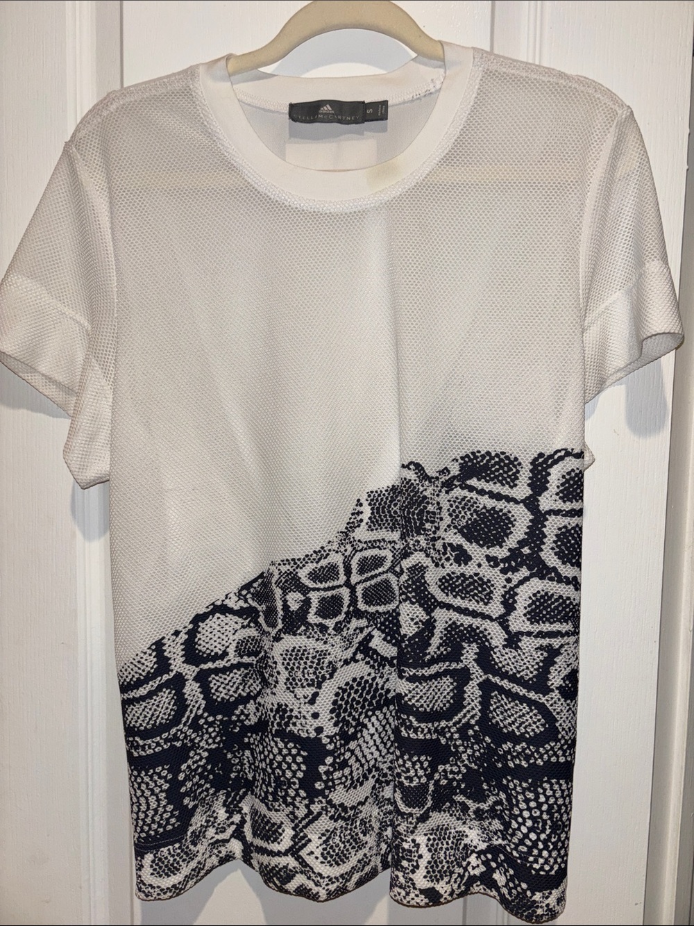 STELLA McCARTNEY FOR ADIDAS MESH TEE SHIRT WHITE/BLACK DIAGONAL SNAKE DESIGN